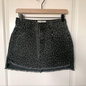 NWOT One Teaspoon 31 Leopard Denim Skirt